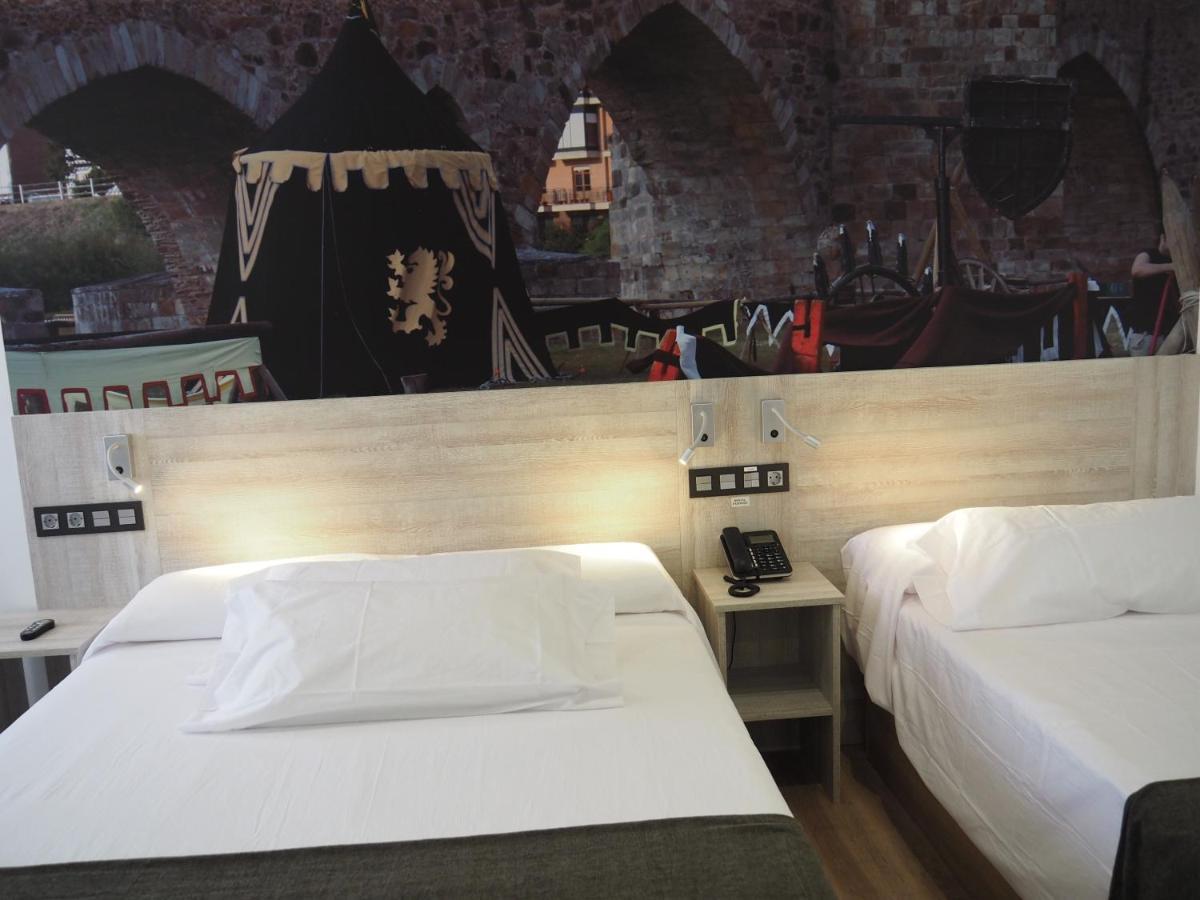 Hostal Don Suero De Quinones Hospital de Orbigo Ngoại thất bức ảnh