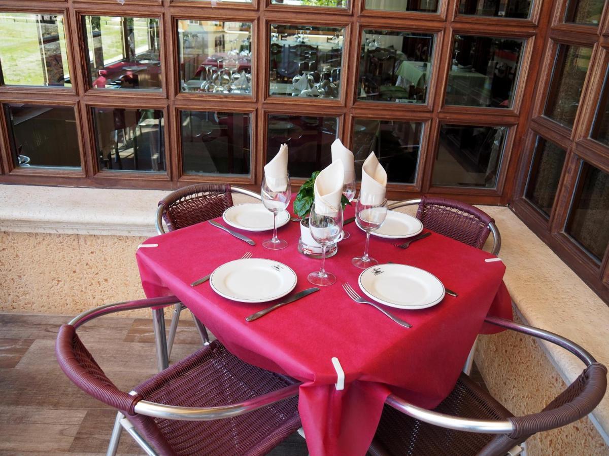 Hostal Don Suero De Quinones Hospital de Orbigo Ngoại thất bức ảnh